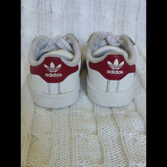 Red Adidas superstar sneakers size 4. - Picture 3 of 3